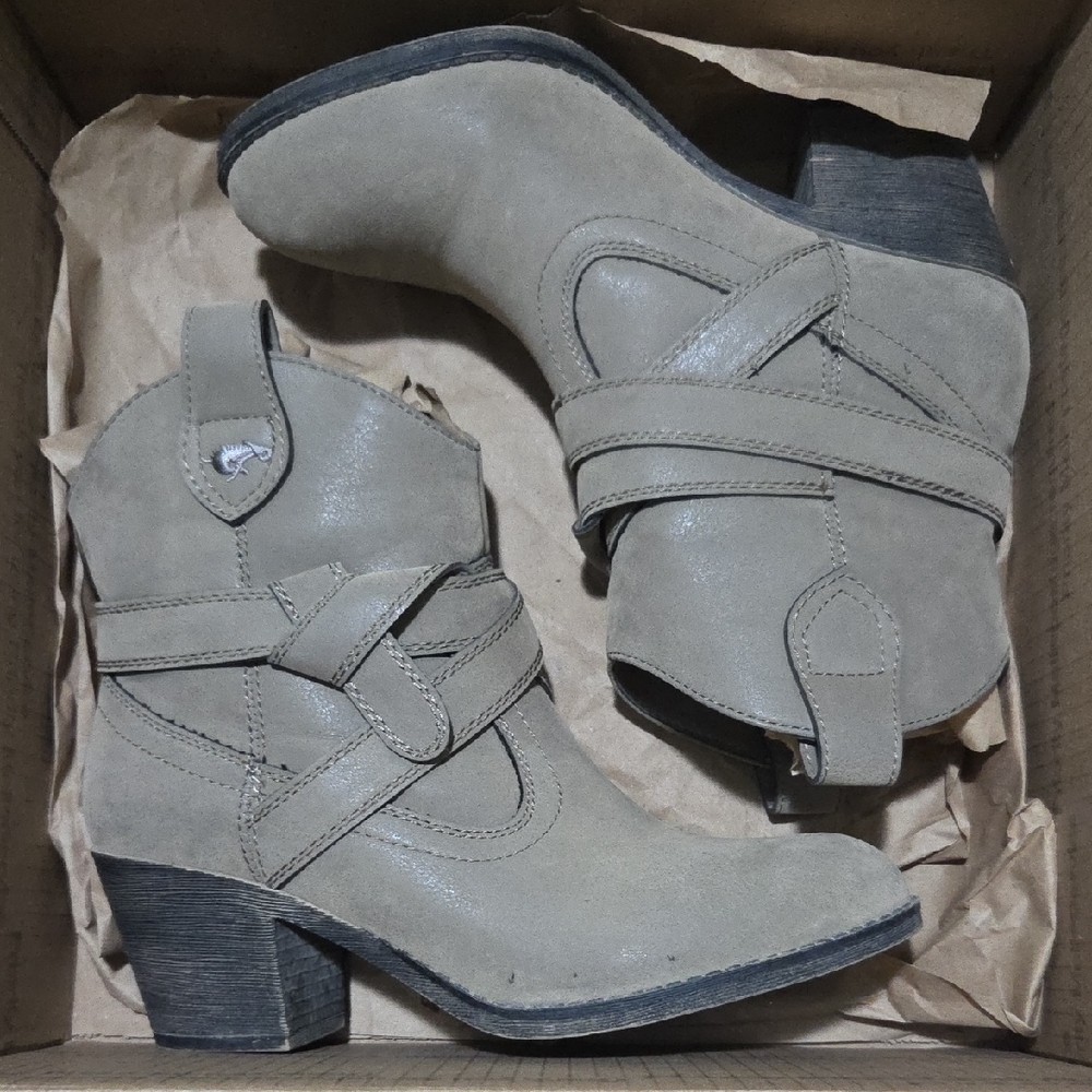 Women's Taupe Ankle Boots